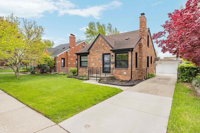 22328 Trombly Street, Saint Clair Shores, MI 48080