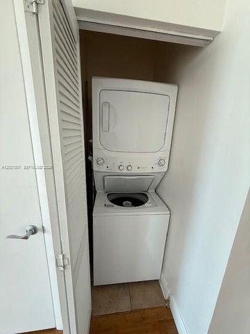 7275 SW 90th St C719, Miami, FL 33156