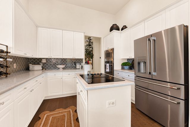 6429 GLENHOLLOW Drive, Plano, TX 75093