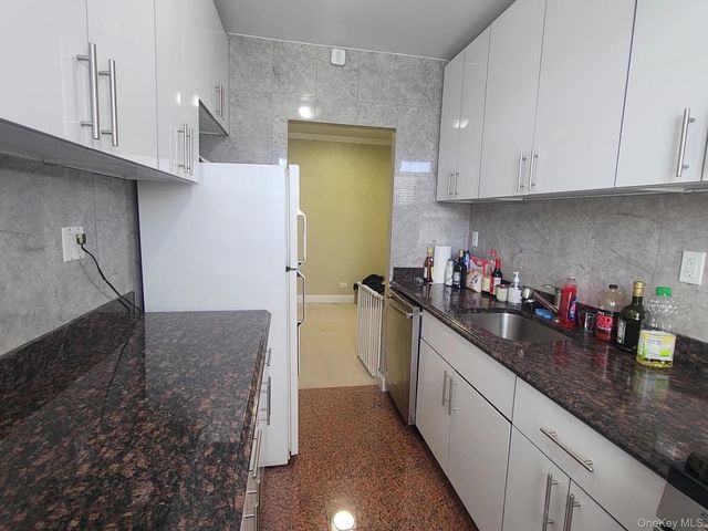 32-45 90th Street 607, East Elmhurst, NY 11369