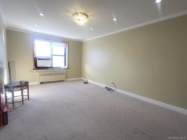 32-45 90th Street 607, East Elmhurst, NY 11369