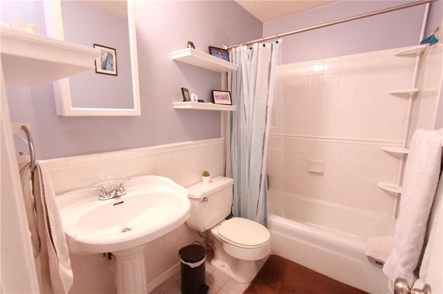 1610 E Cedar Place, Olathe, KS 66062