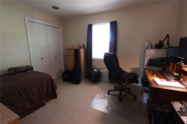1610 E Cedar Place, Olathe, KS 66062