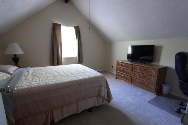 1610 E Cedar Place, Olathe, KS 66062