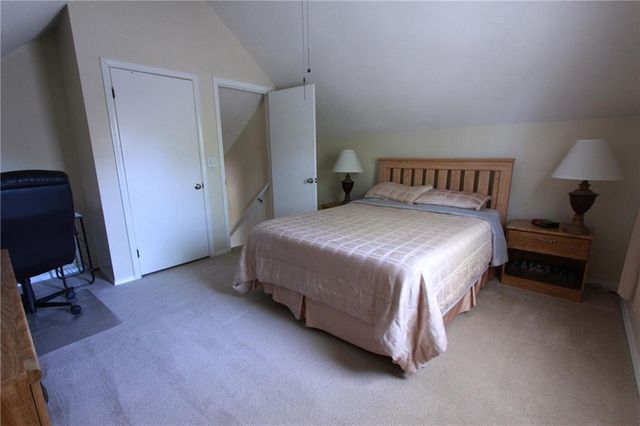 1610 E Cedar Place, Olathe, KS 66062