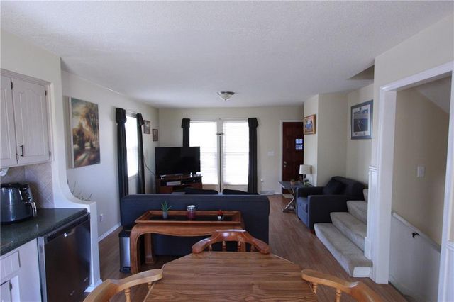 1610 E Cedar Place, Olathe, KS 66062