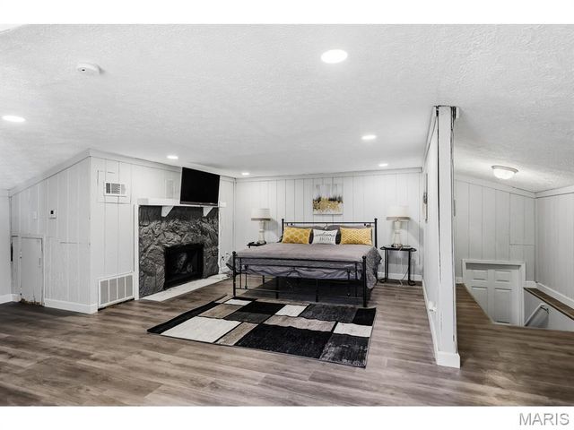 45 Nottingham Lane, Belleville, IL 62223