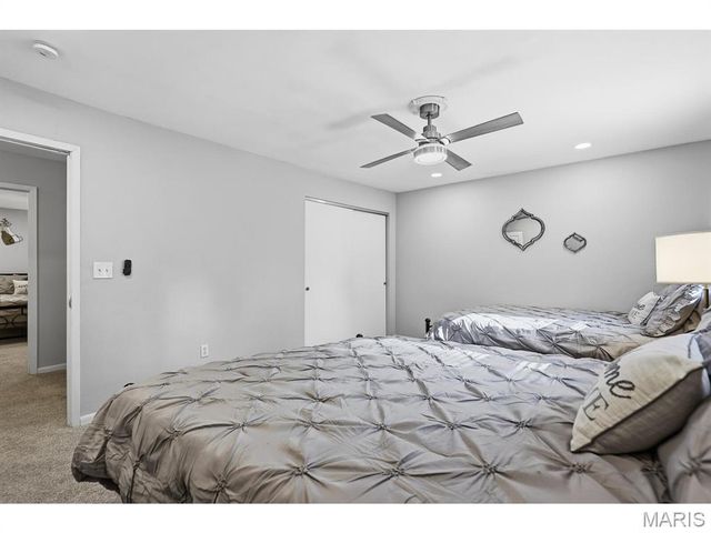 45 Nottingham Lane, Belleville, IL 62223