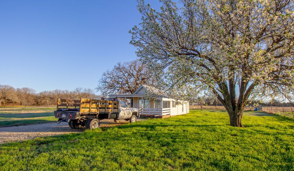 1300 Rodgers Road Rodgers Road, Sunset, TX 76270