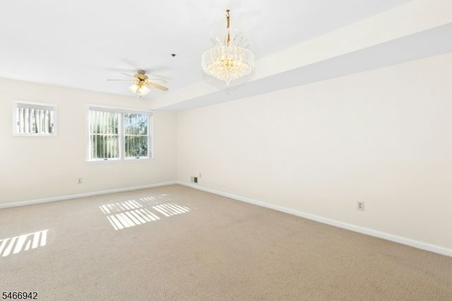 79 Park Edge 2J, Berkeley Heights Twp., NJ 07922