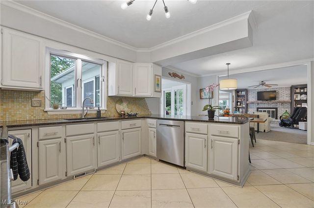 176 N Hayden, Hudson, OH 44236