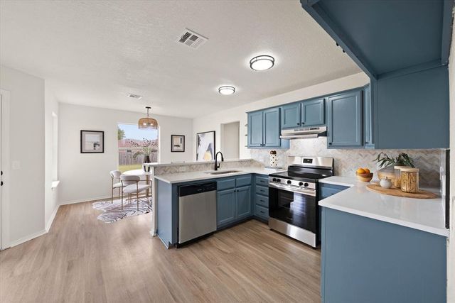 605 NE 18th Street, Moore, OK 73160