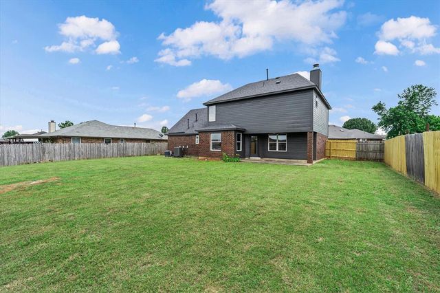 605 NE 18th Street, Moore, OK 73160