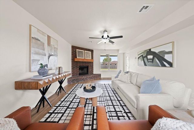 605 NE 18th Street, Moore, OK 73160