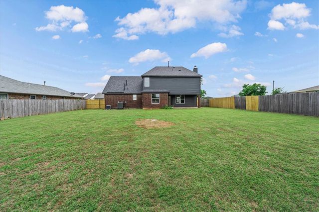 605 NE 18th Street, Moore, OK 73160