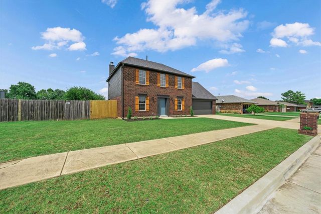 605 NE 18th Street, Moore, OK 73160