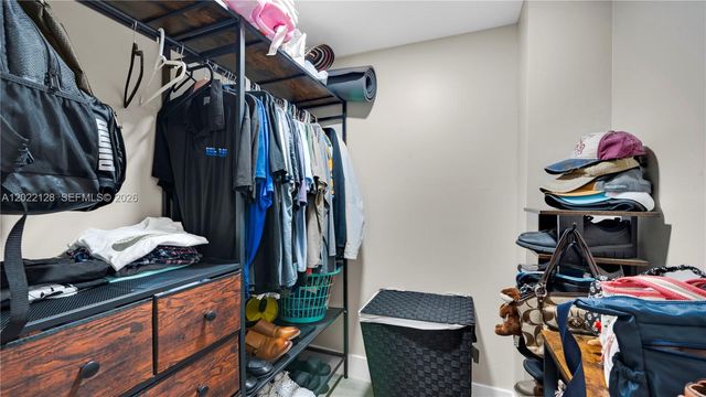 605 Oaks Drive 502, Pompano Beach, FL 33069