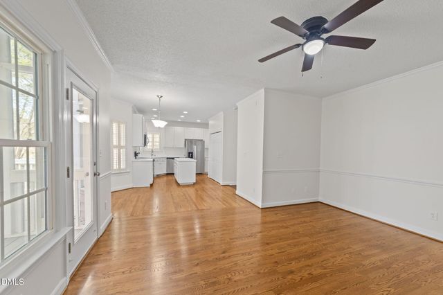 901 Birkdale Drive, Clayton, NC 27527