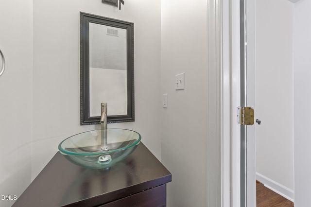 901 Birkdale Drive, Clayton, NC 27527