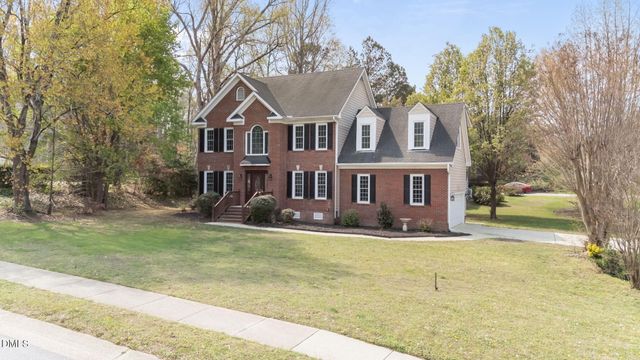 901 Birkdale Drive, Clayton, NC 27527