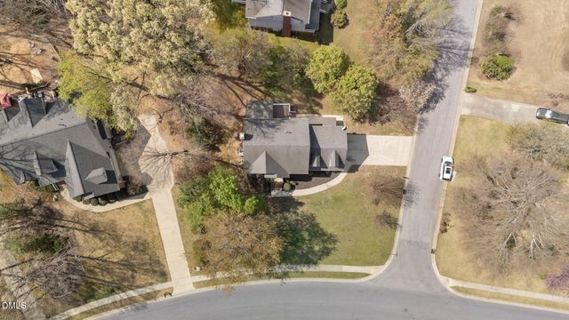 901 Birkdale Drive, Clayton, NC 27527