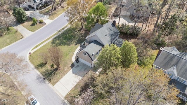 901 Birkdale Drive, Clayton, NC 27527