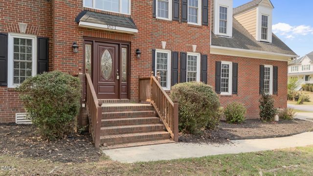 901 Birkdale Drive, Clayton, NC 27527
