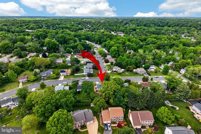 2040 FLORAL DR, Wilmington, DE 19810