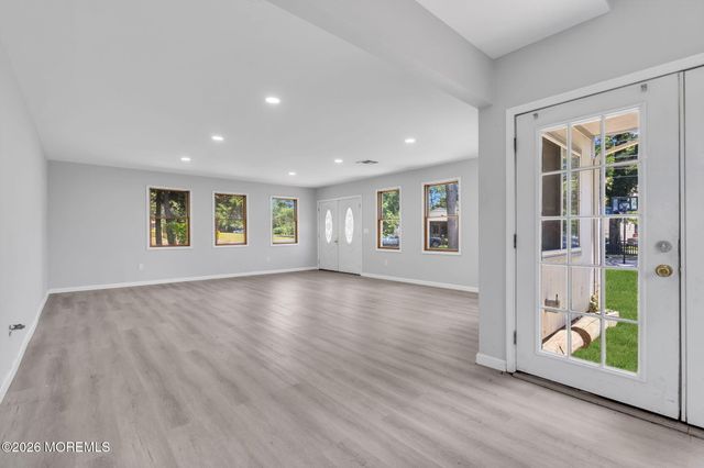 58 Chadwick Avenue, Toms River, NJ 08753
