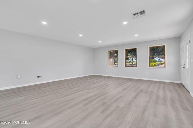 58 Chadwick Avenue, Toms River, NJ 08753