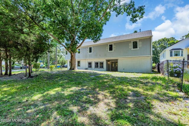 58 Chadwick Avenue, Toms River, NJ 08753