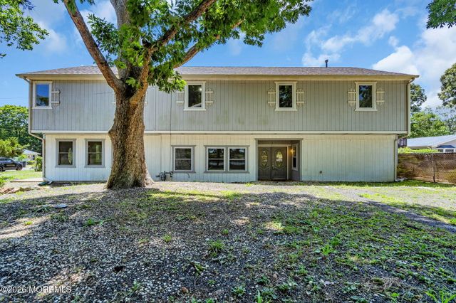 58 Chadwick Avenue, Toms River, NJ 08753