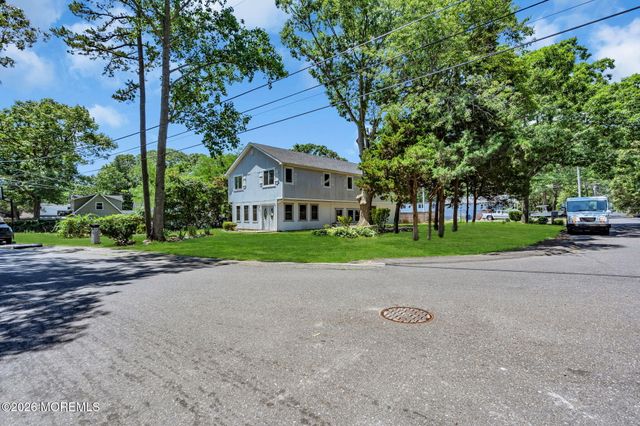 58 Chadwick Avenue, Toms River, NJ 08753