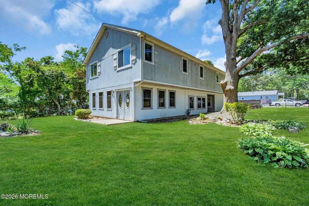 58 Chadwick Avenue, Toms River, NJ 08753