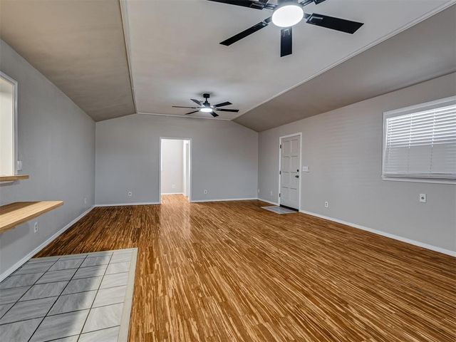 209 S Irving Drive, Moore, OK 73160