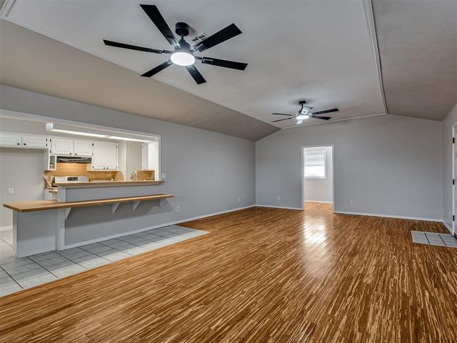 209 S Irving Drive, Moore, OK 73160