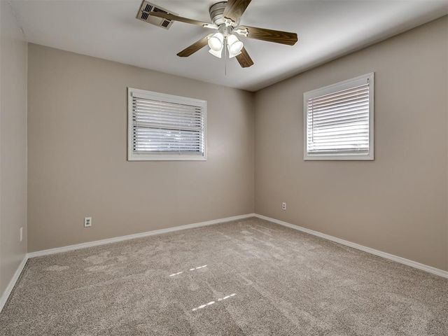 209 S Irving Drive, Moore, OK 73160