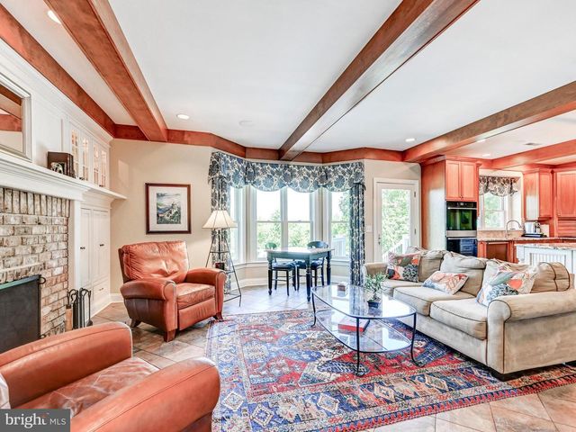 12 WETHERBEE CT, Phoenix, MD 21131