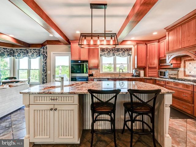 12 WETHERBEE CT, Phoenix, MD 21131