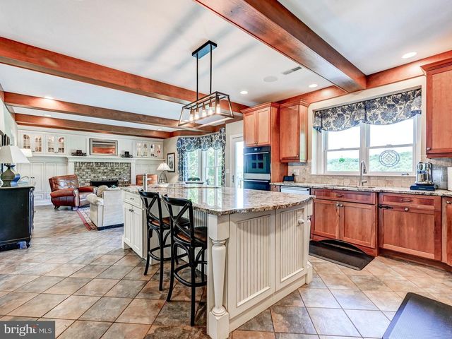12 WETHERBEE CT, Phoenix, MD 21131