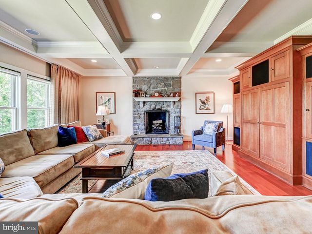 12 WETHERBEE CT, Phoenix, MD 21131