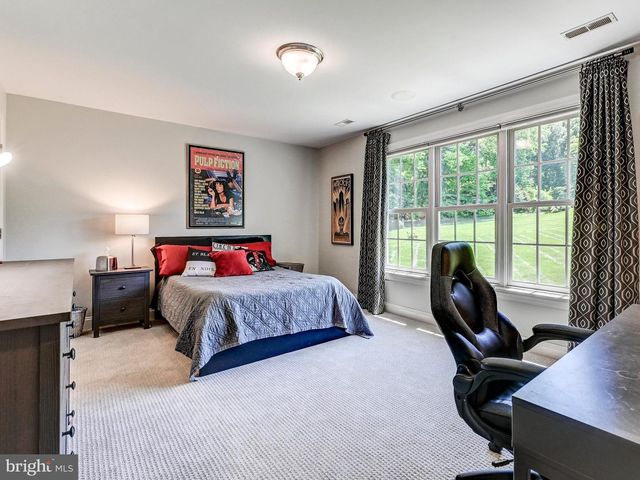 12 WETHERBEE CT, Phoenix, MD 21131