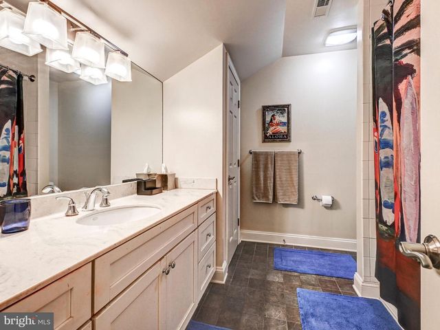 12 WETHERBEE CT, Phoenix, MD 21131