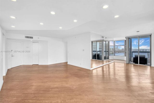 3500 Mystic Pointe Dr 3001, Aventura, FL 33180