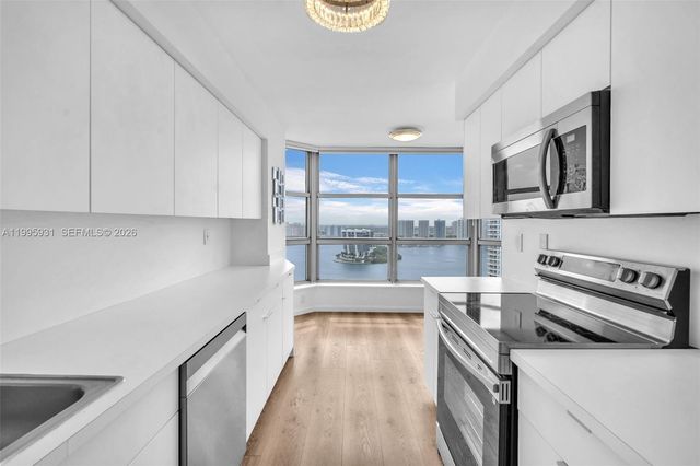 3500 Mystic Pointe Dr 3001, Aventura, FL 33180