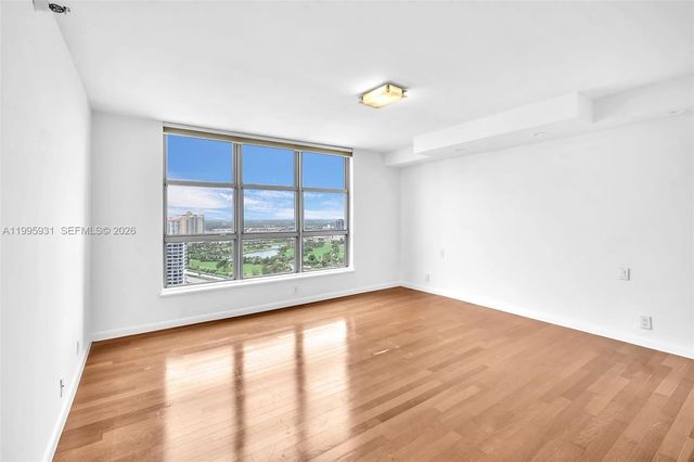 3500 Mystic Pointe Dr 3001, Aventura, FL 33180