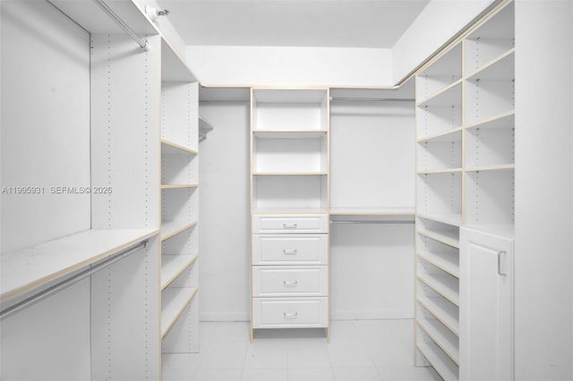 3500 Mystic Pointe Dr 3001, Aventura, FL 33180