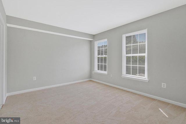 12805 FAIR BRIAR LN, Fairfax, VA 22033