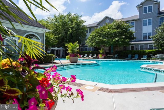 12805 FAIR BRIAR LN, Fairfax, VA 22033