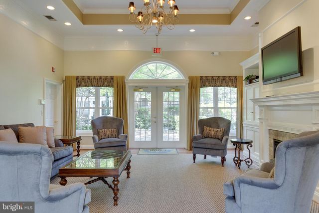 12805 FAIR BRIAR LN, Fairfax, VA 22033